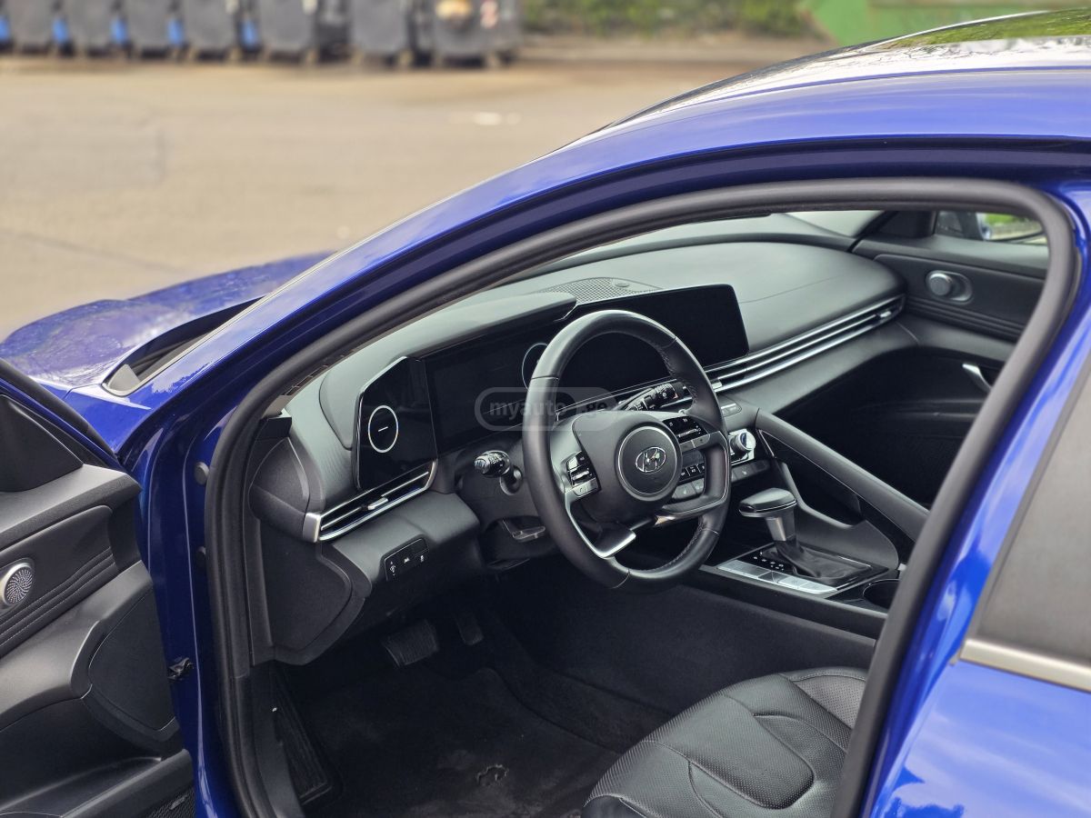 Hyundai Elantra - фото 9