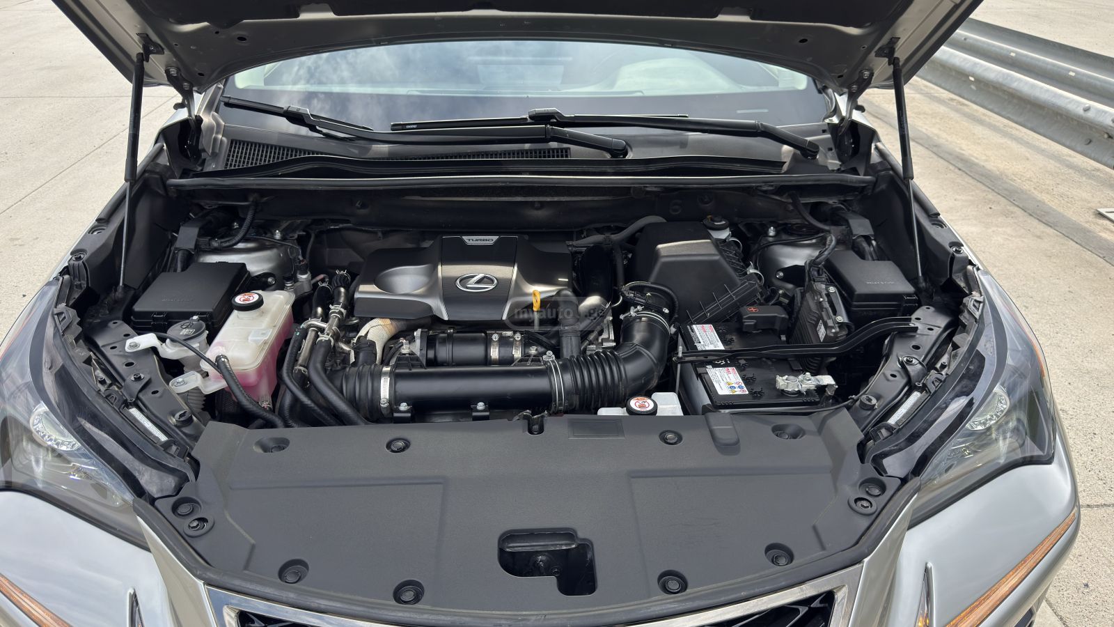 Lexus NX 300 - фото 15