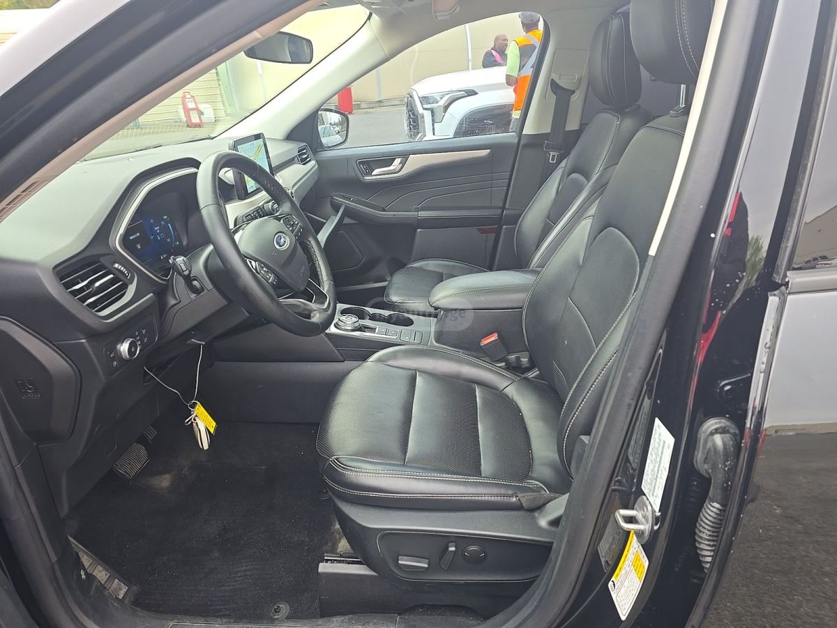 Ford Escape - фото 7