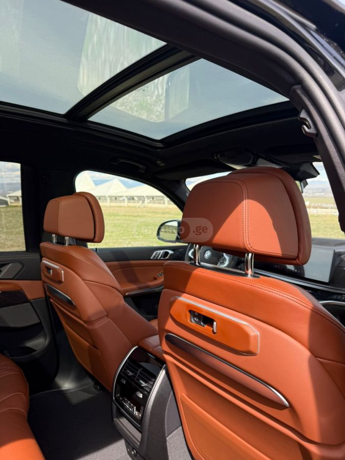 BMW X7 2026 — миниатюра 10