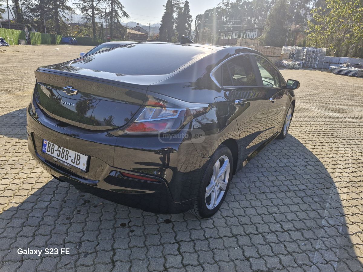 Chevrolet Volt - фото 12