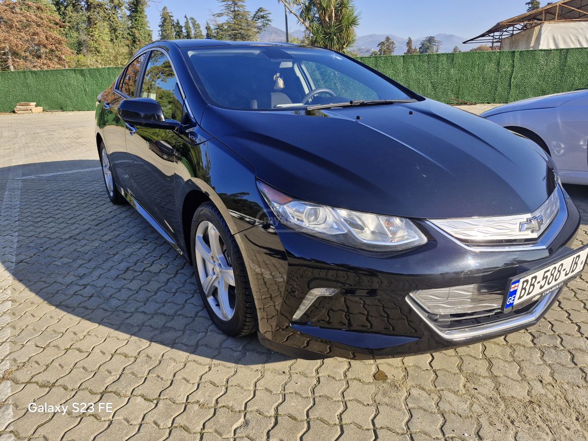 Chevrolet Volt - фото 2