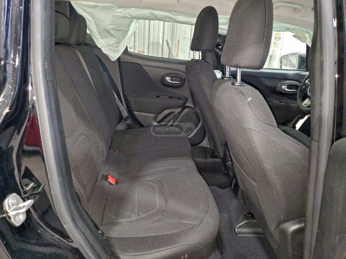 Jeep Latitude 4dr 4x4 Automatic — миниатюра 11