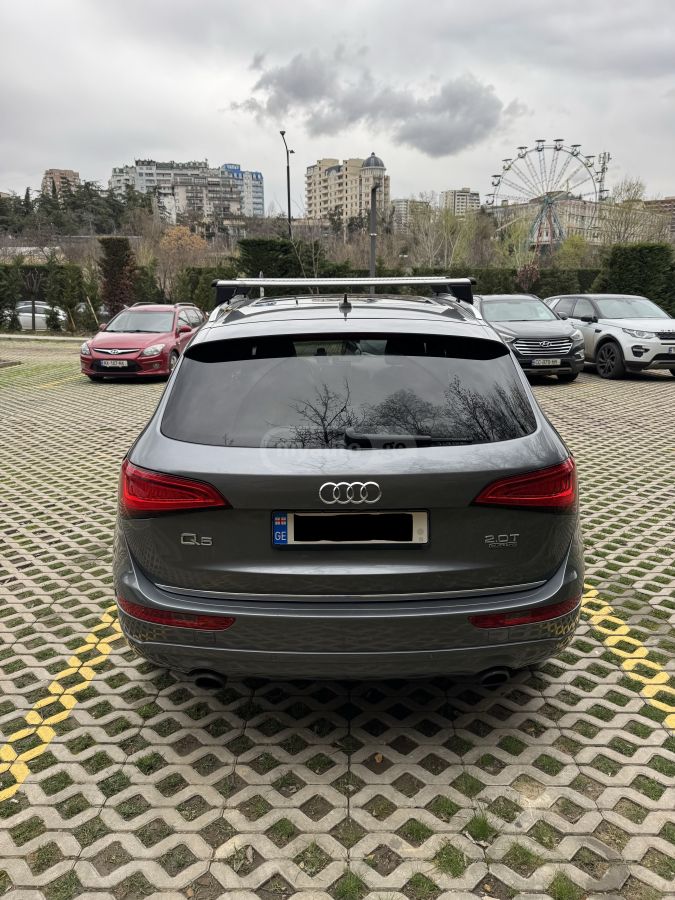 Audi Q5 - фото 5