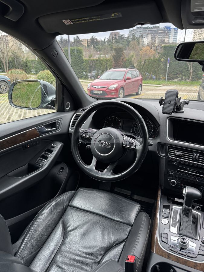 Audi Q5 - фото 8