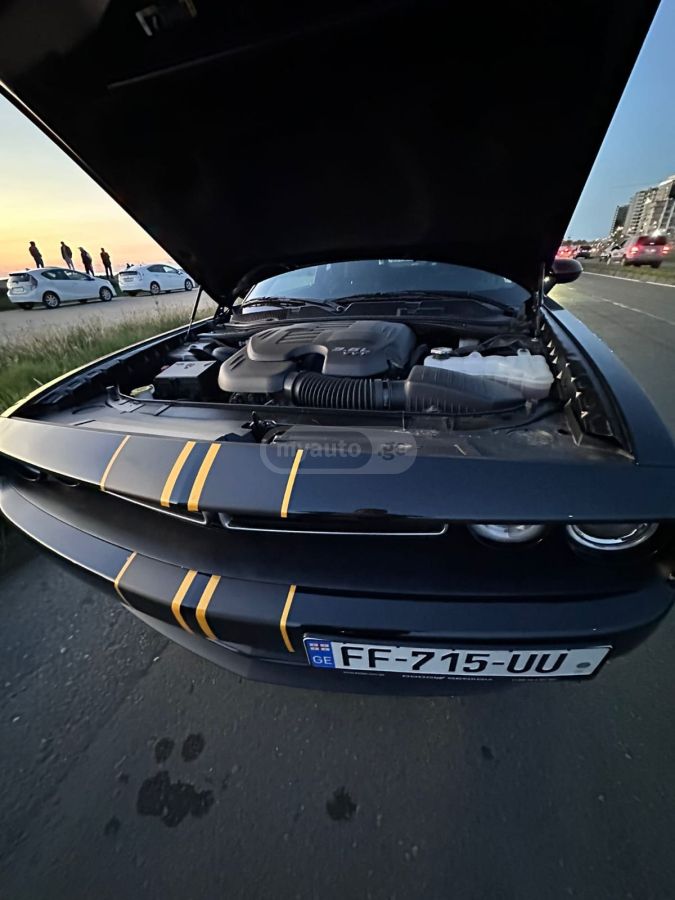 Dodge Challenger - фото 3