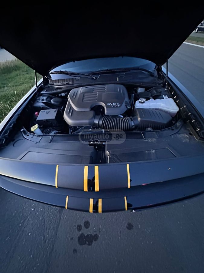 Dodge Challenger - фото 5