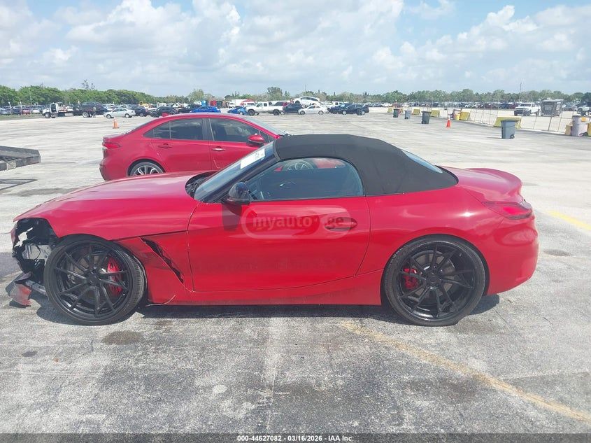 BMW Z4 2025 — миниатюра 13