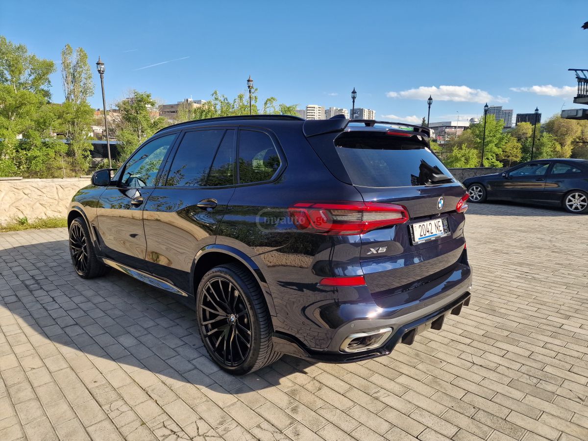 BMW X5 - фото 9