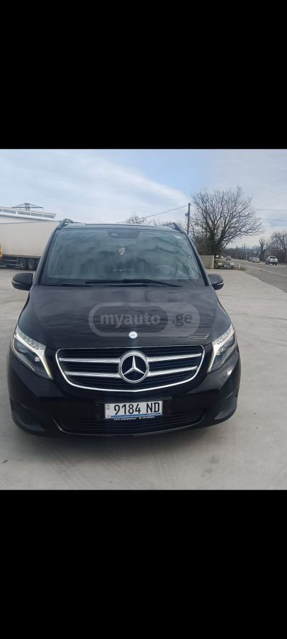 Mercedes-Benz V 220 - фото 1