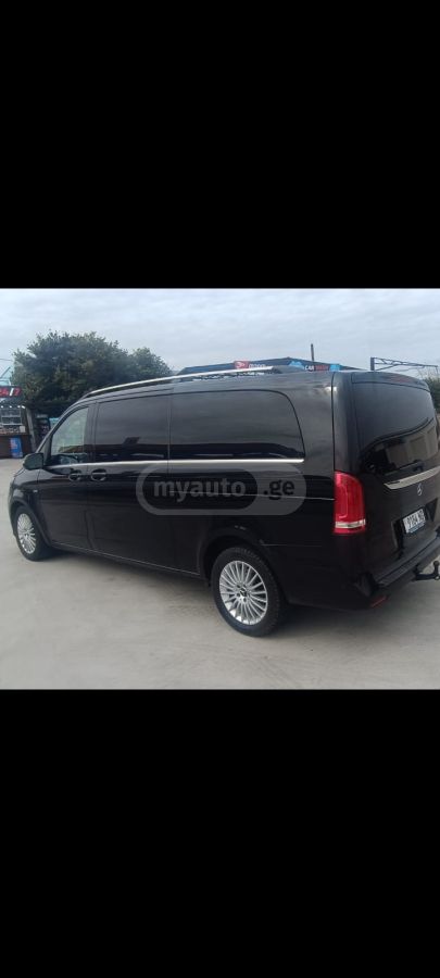 Mercedes-Benz V 220 - фото 10