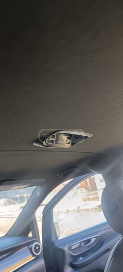 Mercedes-Benz V 220 - фото 4