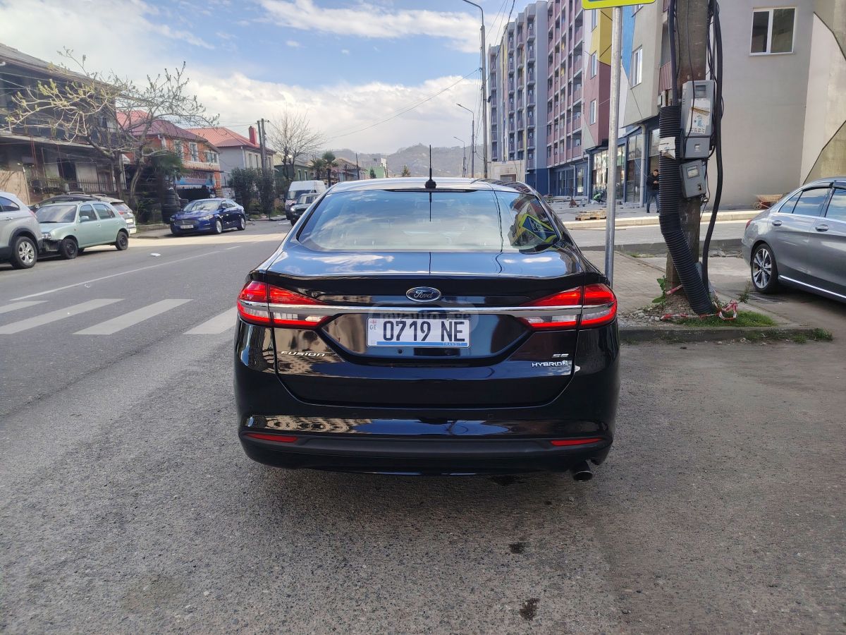 Ford Fusion - фото 5