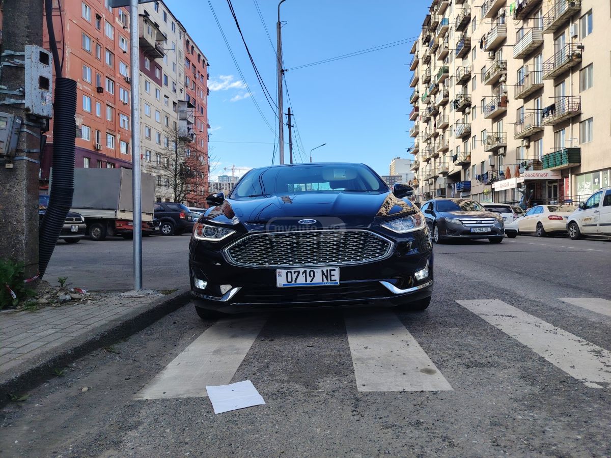 Ford Fusion - фото 9