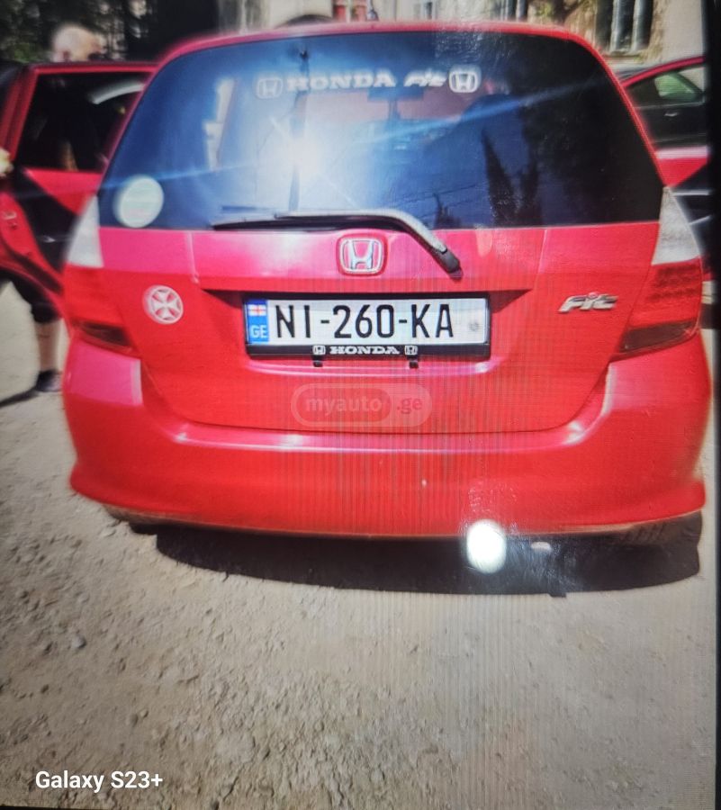 Honda Fit - фото 2