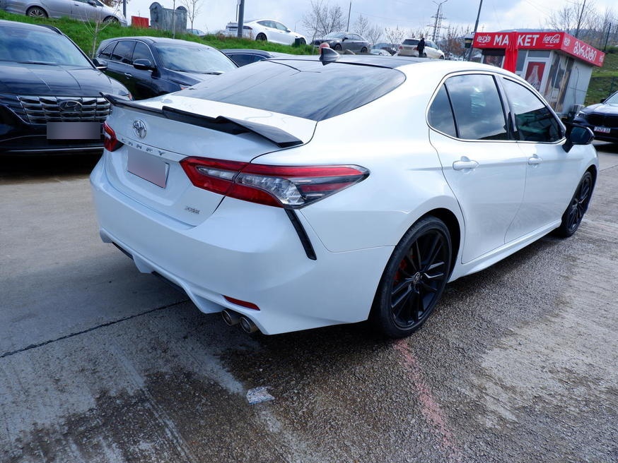 Toyota Camry - фото 4