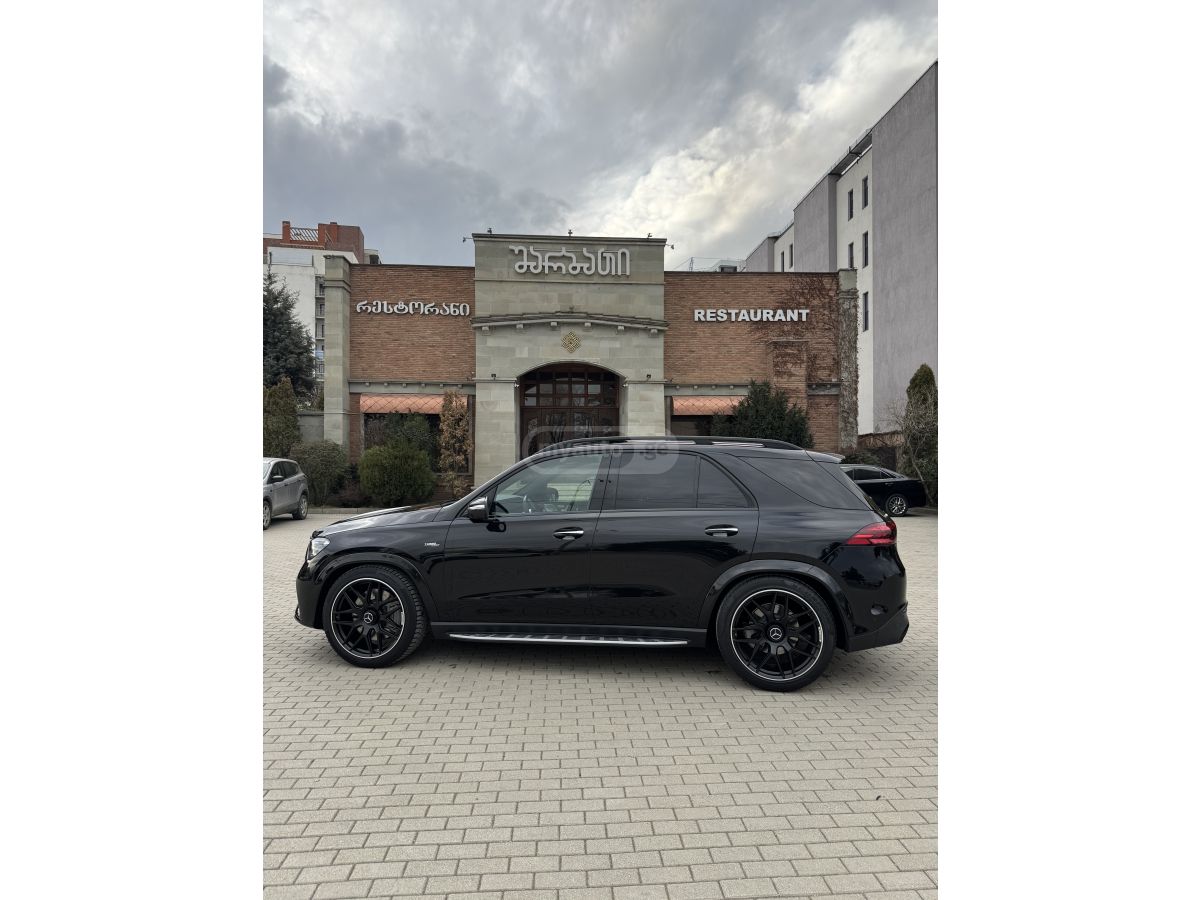 Mercedes-Benz GLE 53 - фото 3
