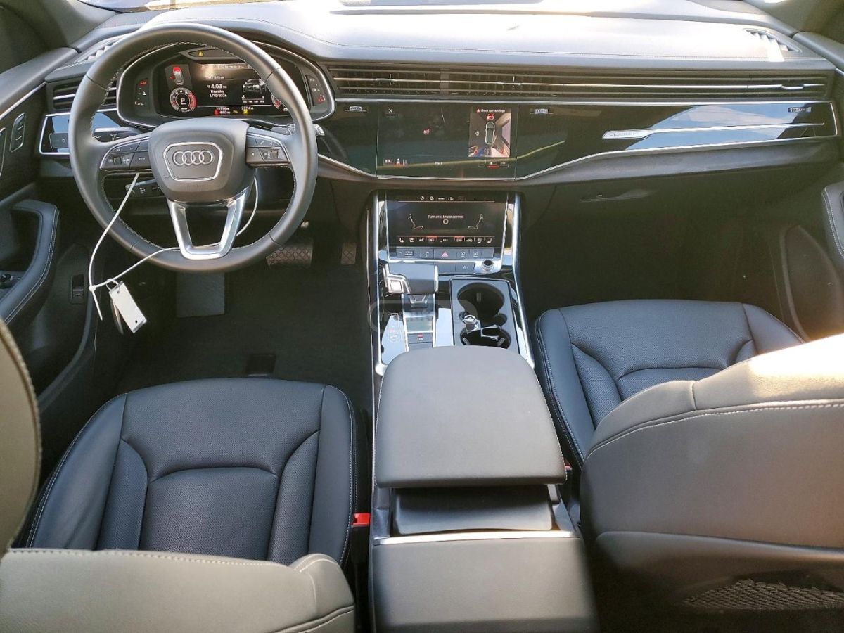 Audi Q8 55 Premium 4dr All-Wheel Drive 2023 — миниатюра 8