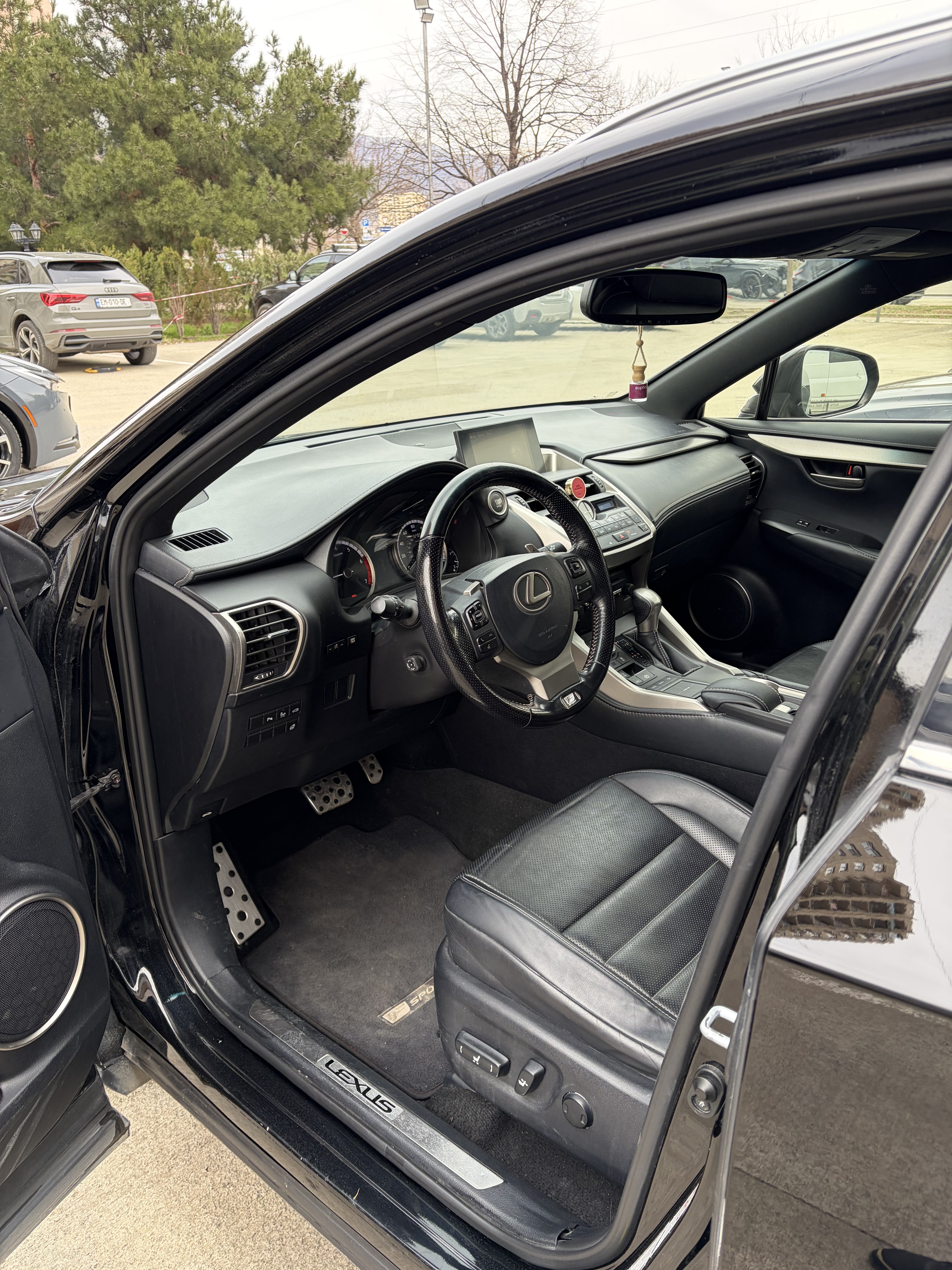 Lexus NX 200 - фото 6