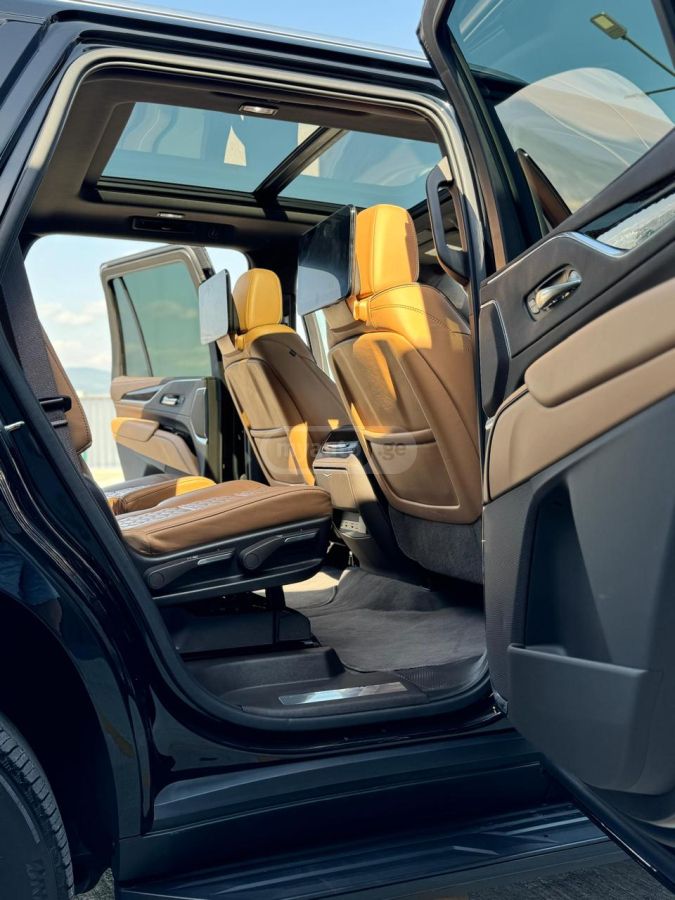 Cadillac Escalade - фото 8