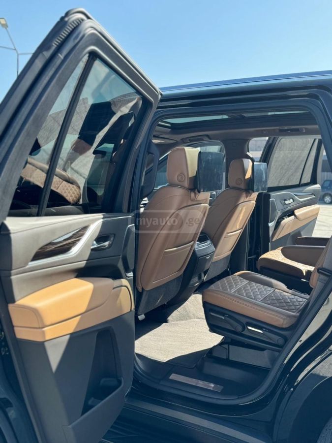 Cadillac Escalade - фото 9