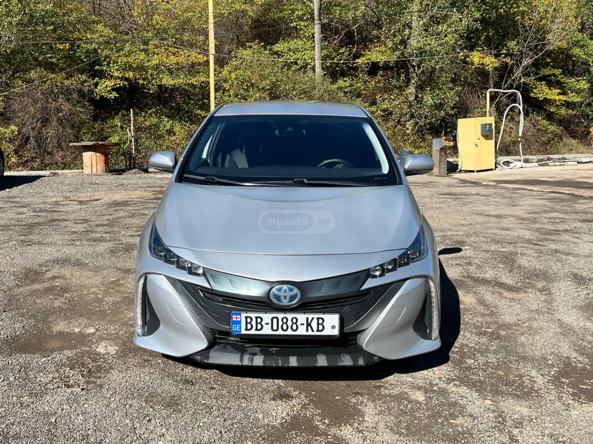 Toyota Prius Prime 2022 — миниатюра 3