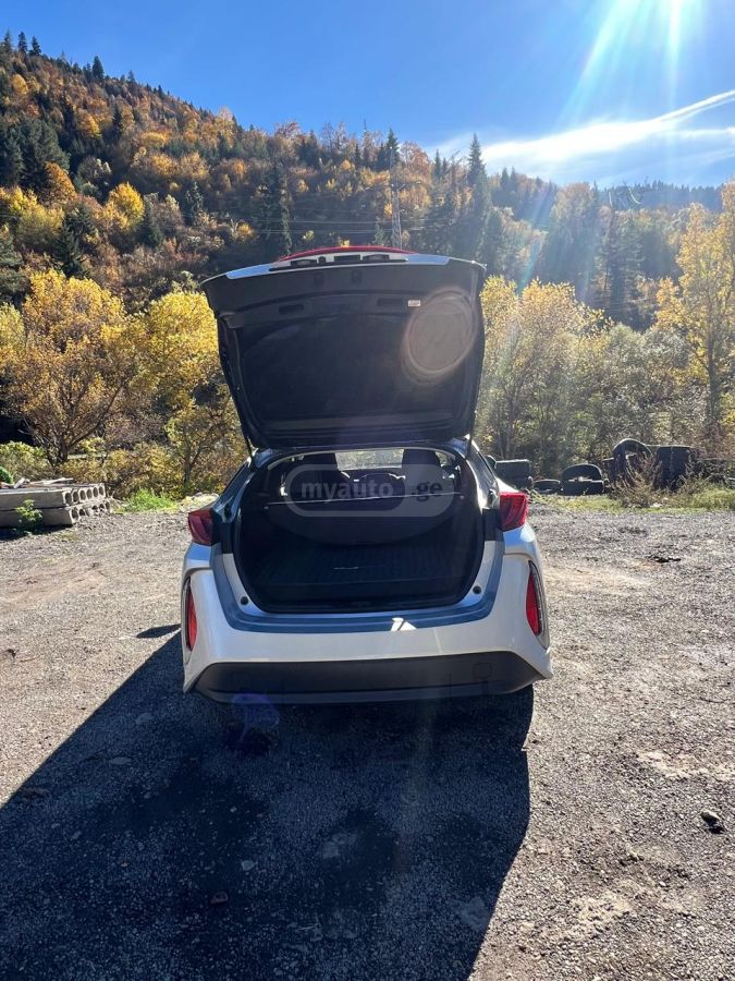 Toyota Prius Prime 2022 — миниатюра 6