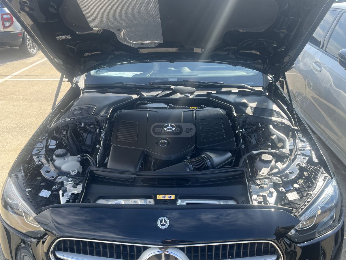 Mercedes-Benz C 300 - фото 11