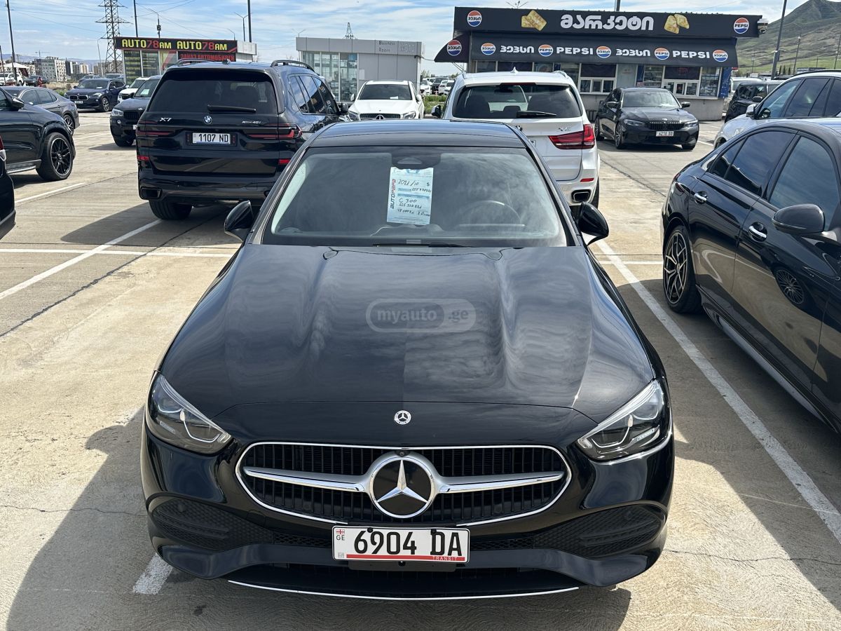 Mercedes-Benz C 300 - фото 2