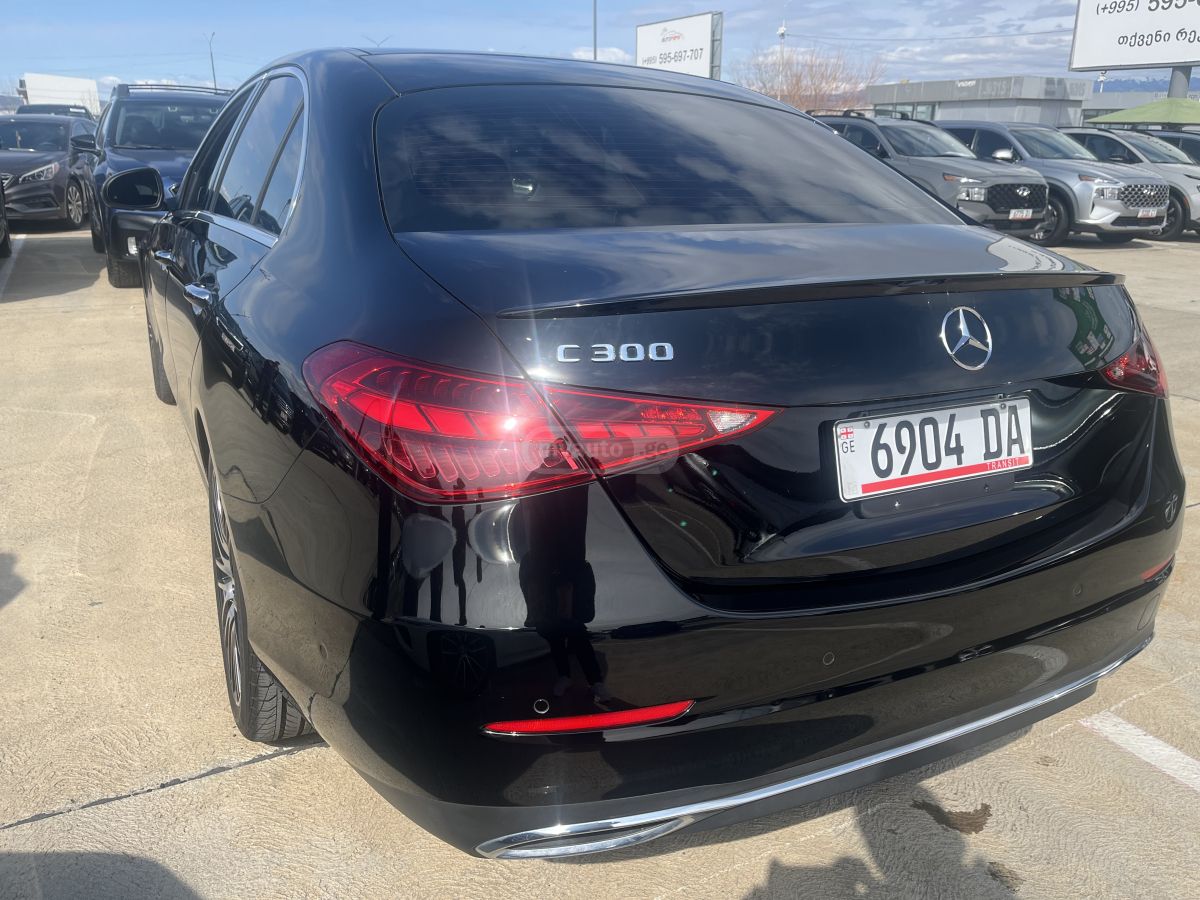 Mercedes-Benz C 300 - фото 8