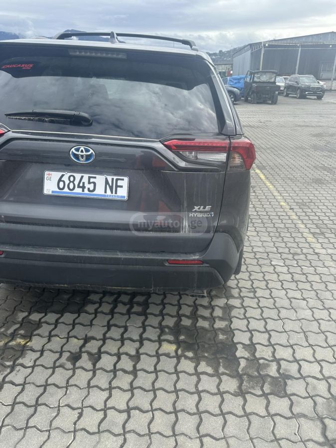 Toyota Rav 4 - фото 12