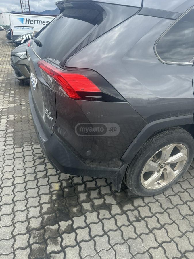Toyota Rav 4 - фото 13
