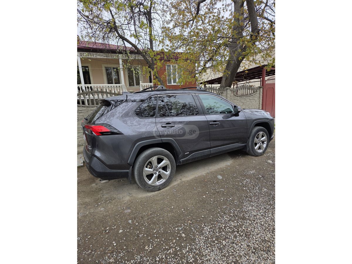 Toyota Rav 4 - фото 3