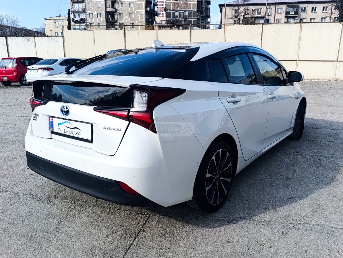 Toyota Prius - фото 6