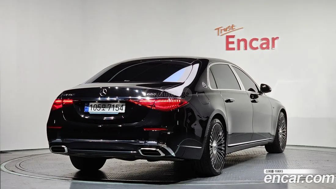 Mercedes-Benz 600 2023 — миниатюра 2