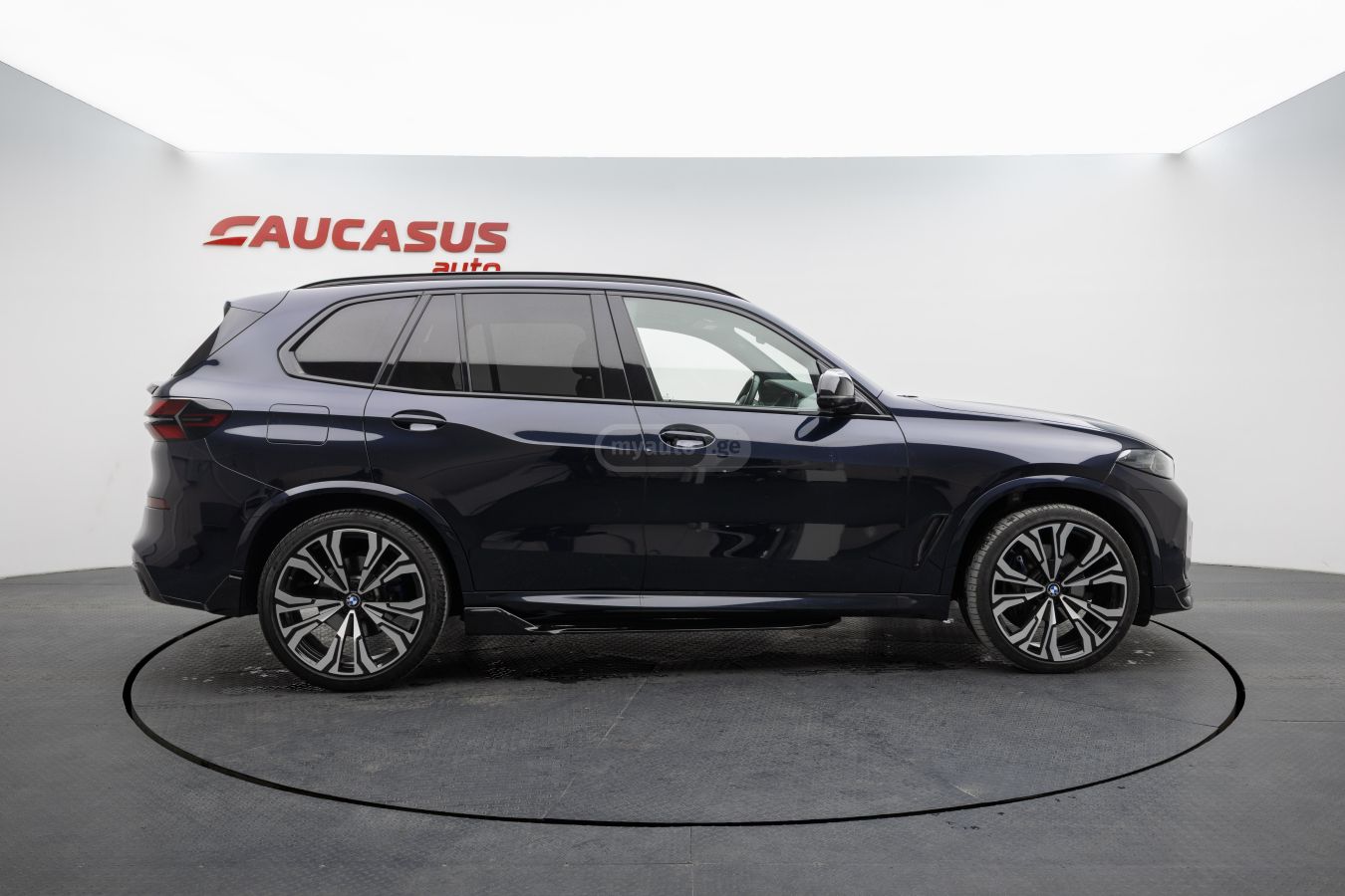 BMW X5 - фото 4
