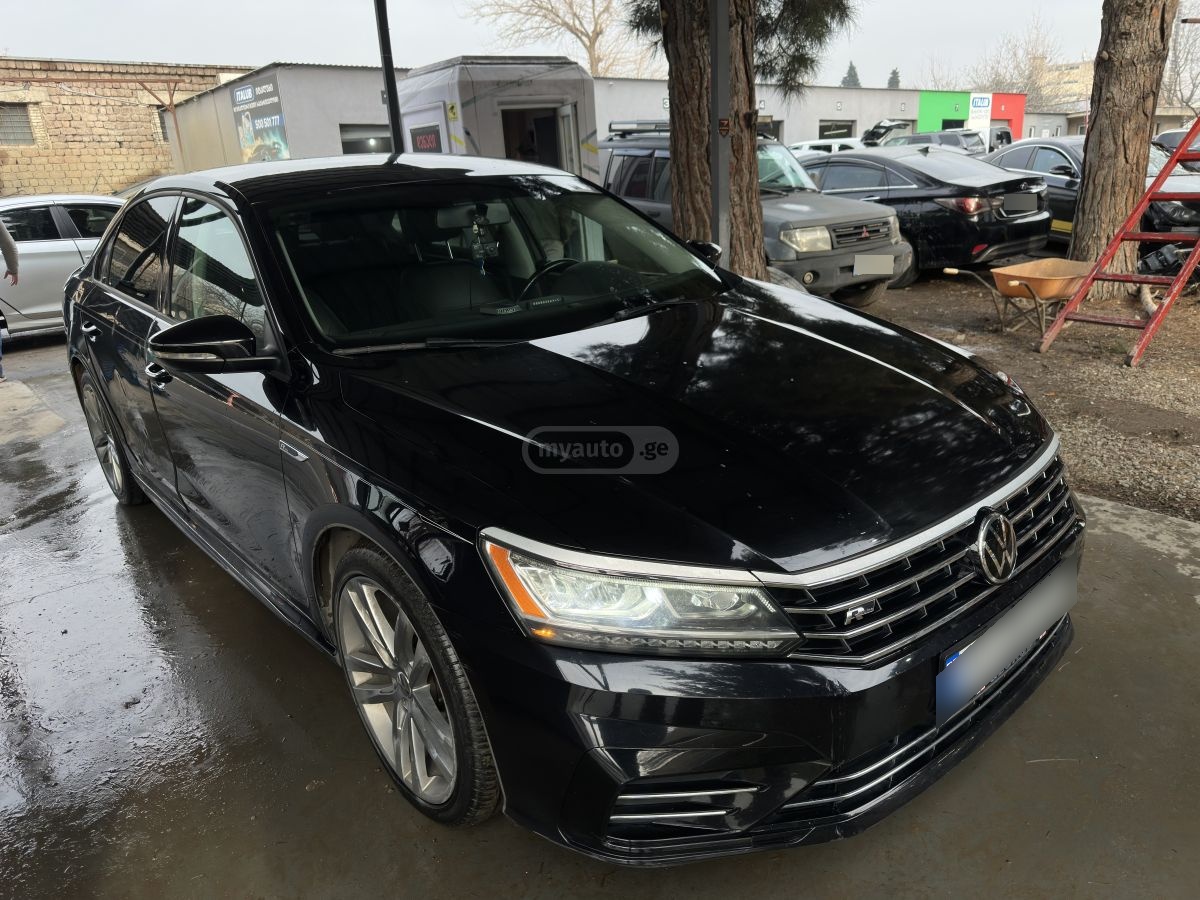 Volkswagen Passat - фото 1