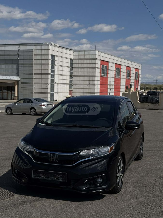 Honda Fit - фото 1