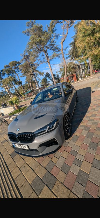 BMW M550 - фото 1