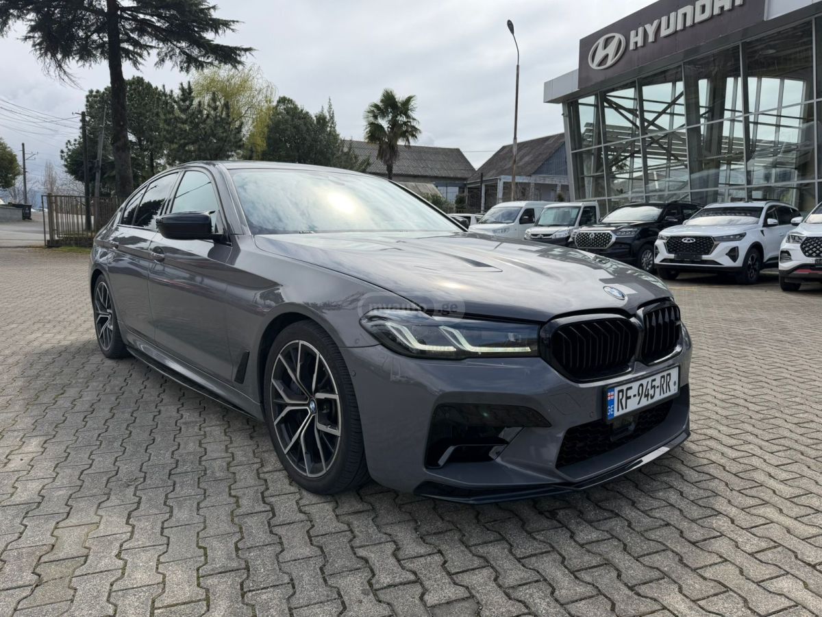 BMW M550 - фото 10