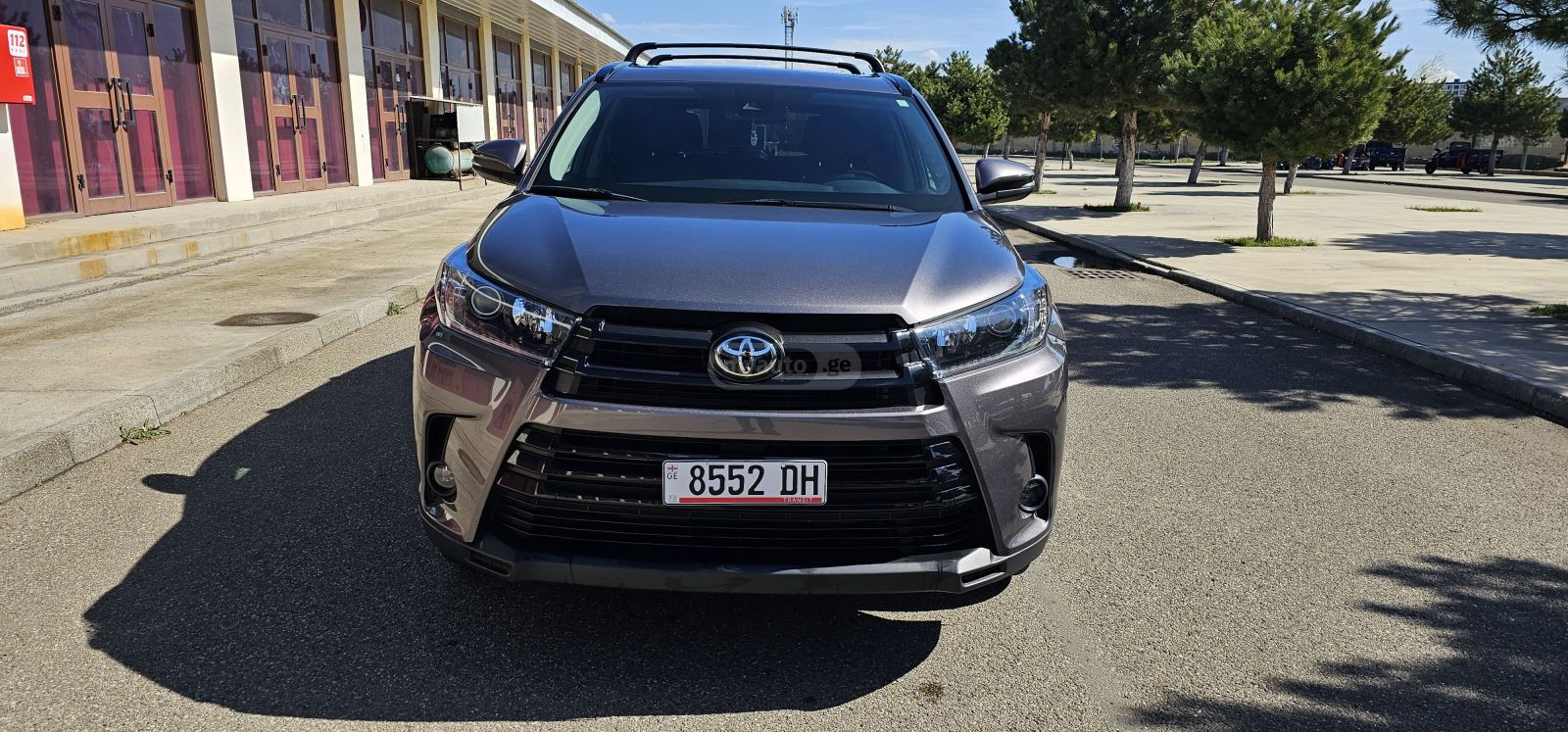 Toyota Highlander - фото 1
