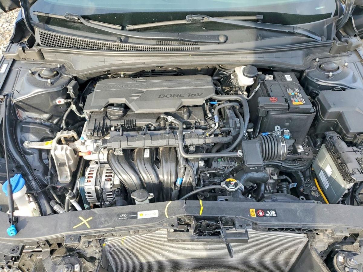 Hyundai Elantra - фото 9