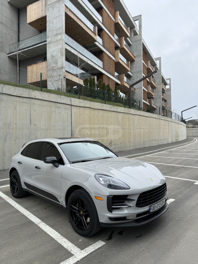 Porsche Macan - фото 1