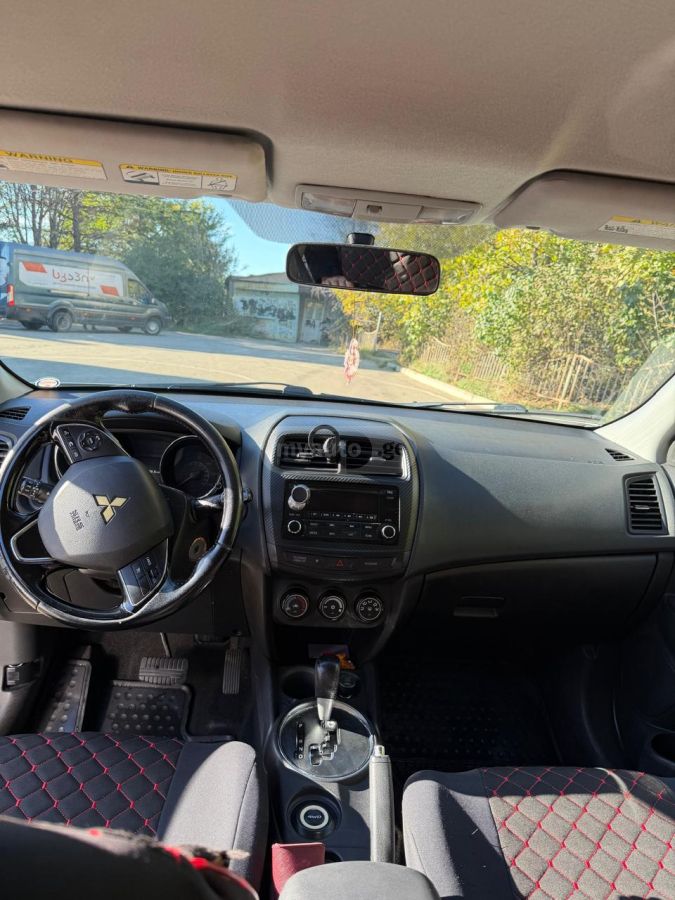 Mitsubishi Outlander Sport - фото 10