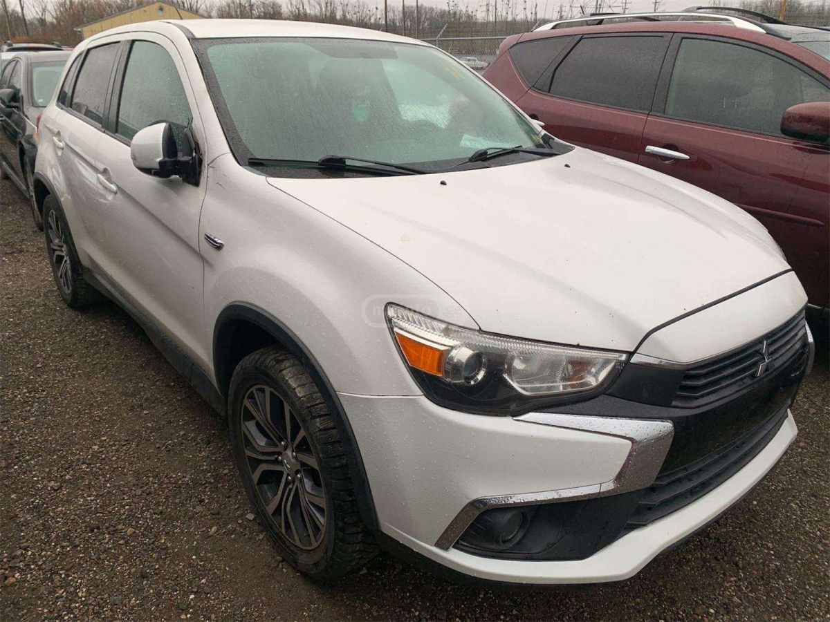 Mitsubishi Outlander Sport - фото 14