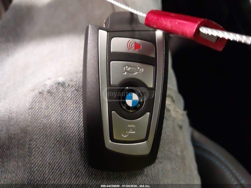 BMW M2 COMPETITION — миниатюра 10