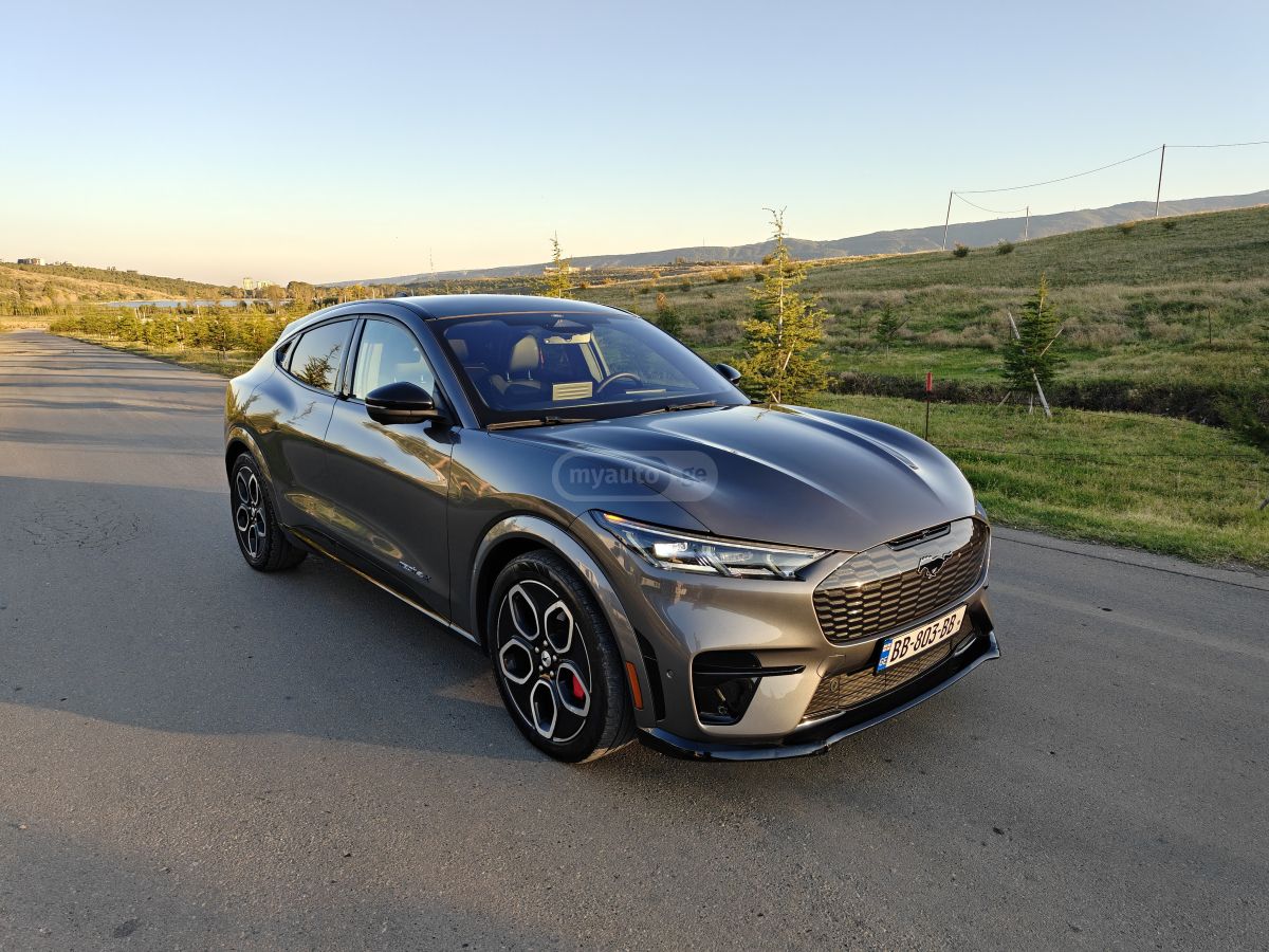 Ford Mustang Mach-E GT 2023 — миниатюра 1