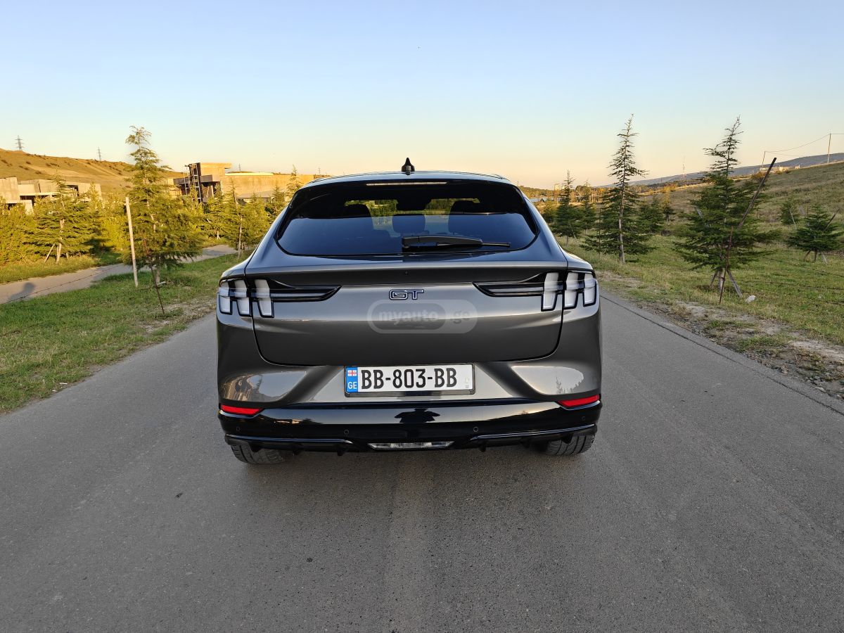 Ford Mustang Mach-E GT 2023 — миниатюра 4