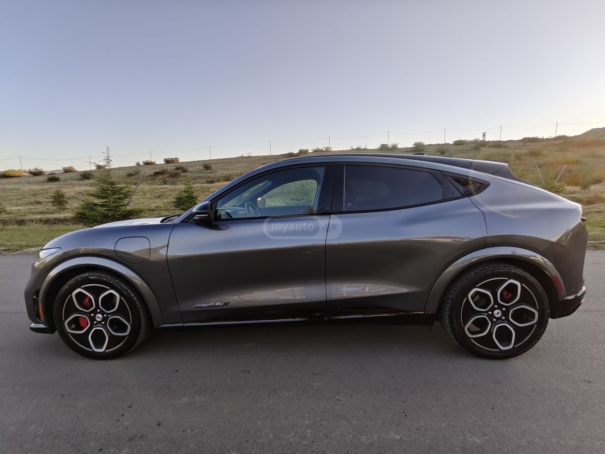 Ford Mustang Mach-E GT 2023 — миниатюра 5