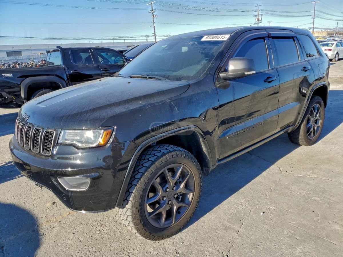Jeep Grand Cherokee - фото 1